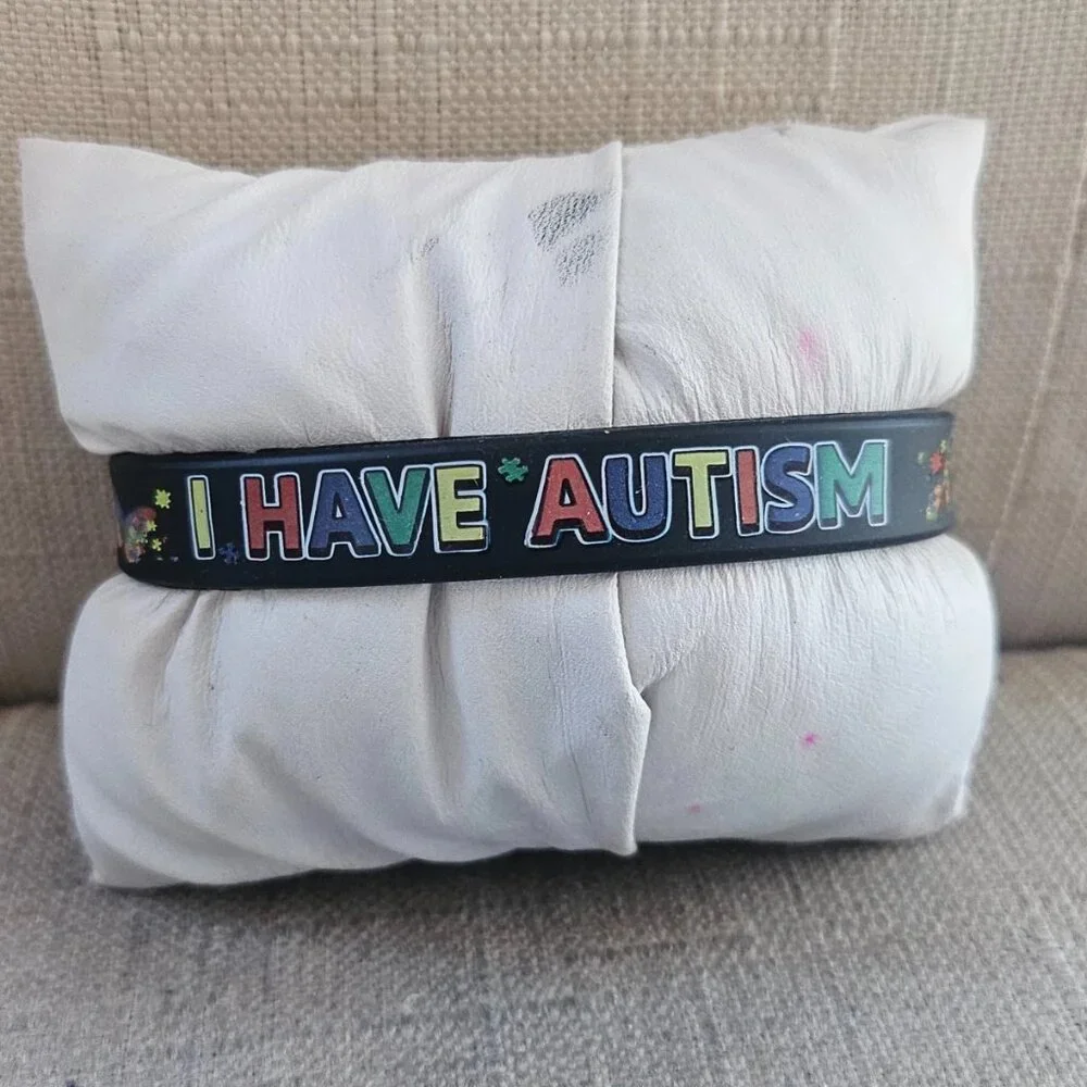 Its ok to be Different Bracelet I have Autism Wrist Band Black Stretched Rubber